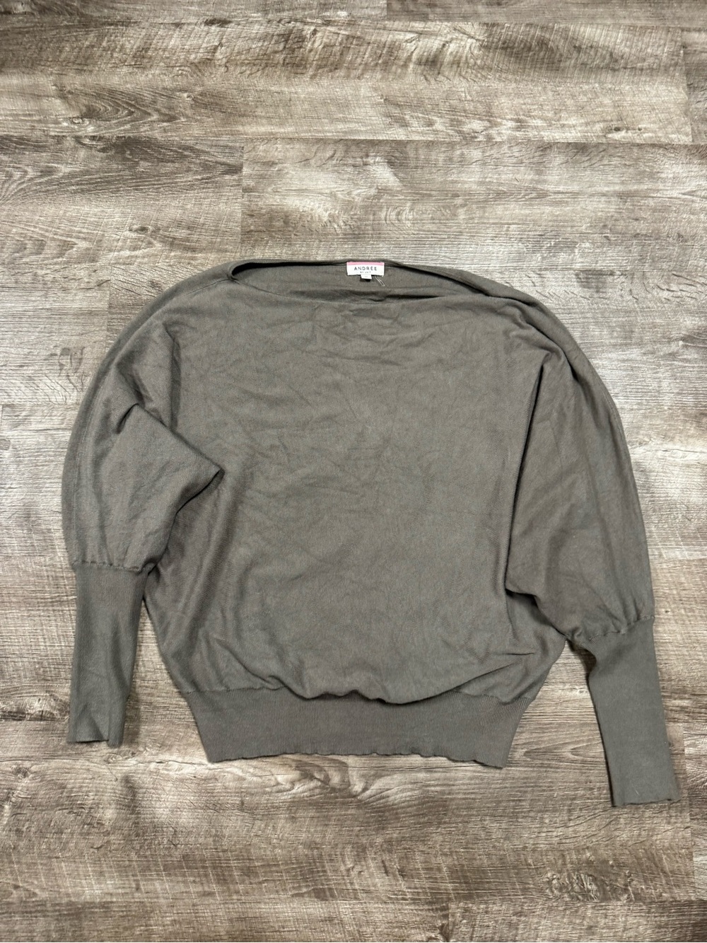 Andrée by Unit Boatneck Bat Wing Soft Stretchy Sweater Size Medium